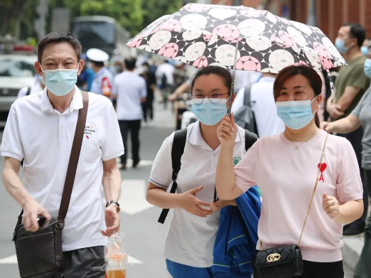 除了耐克还有哪些衣服适合在高考的时候穿-3